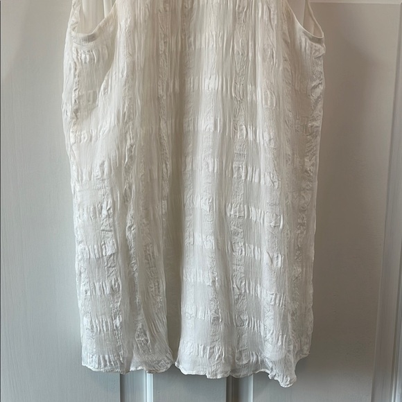 HD in Paris Anthropologie White Silk Shadow Pane V Neck Blouse Tank Top - Size 4 - Picture 12 of 12